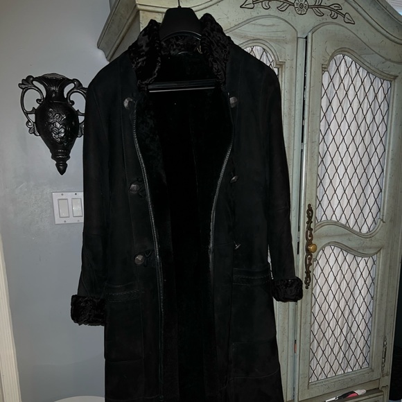 Revillion Shearling maxi coat black 1980’s vintage. Paris France - Picture 2 of 13